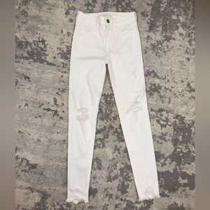 AMERICAN EAGLE SKINNY JEANS